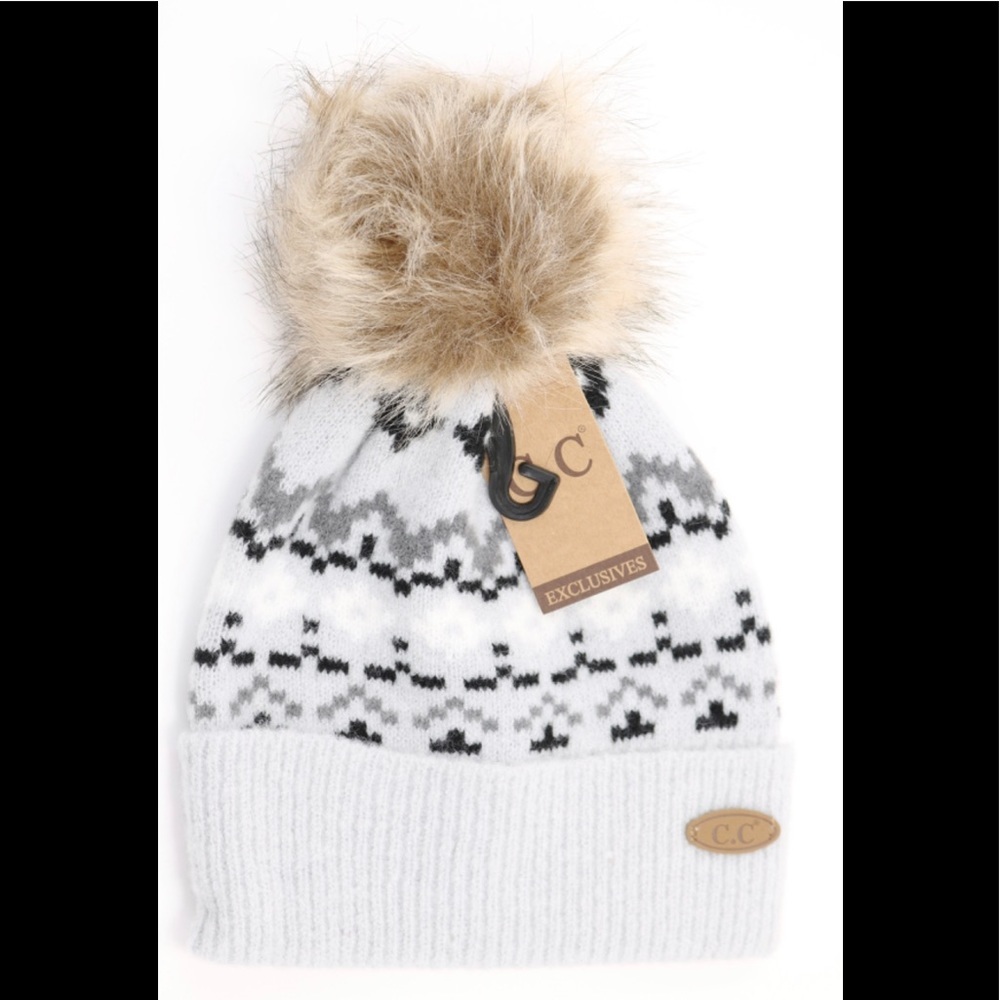 Cc Beanie with fur Pom